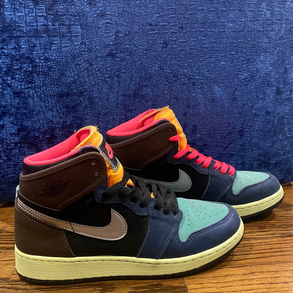 Nike air Jordan 1 retro high OG in “Bio Hack”